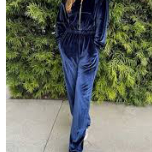 Fabletics jumpsuit - Picture 2 of 9